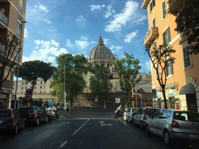Affreschi A San Pietro Bed & Breakfast Rome Exterior photo